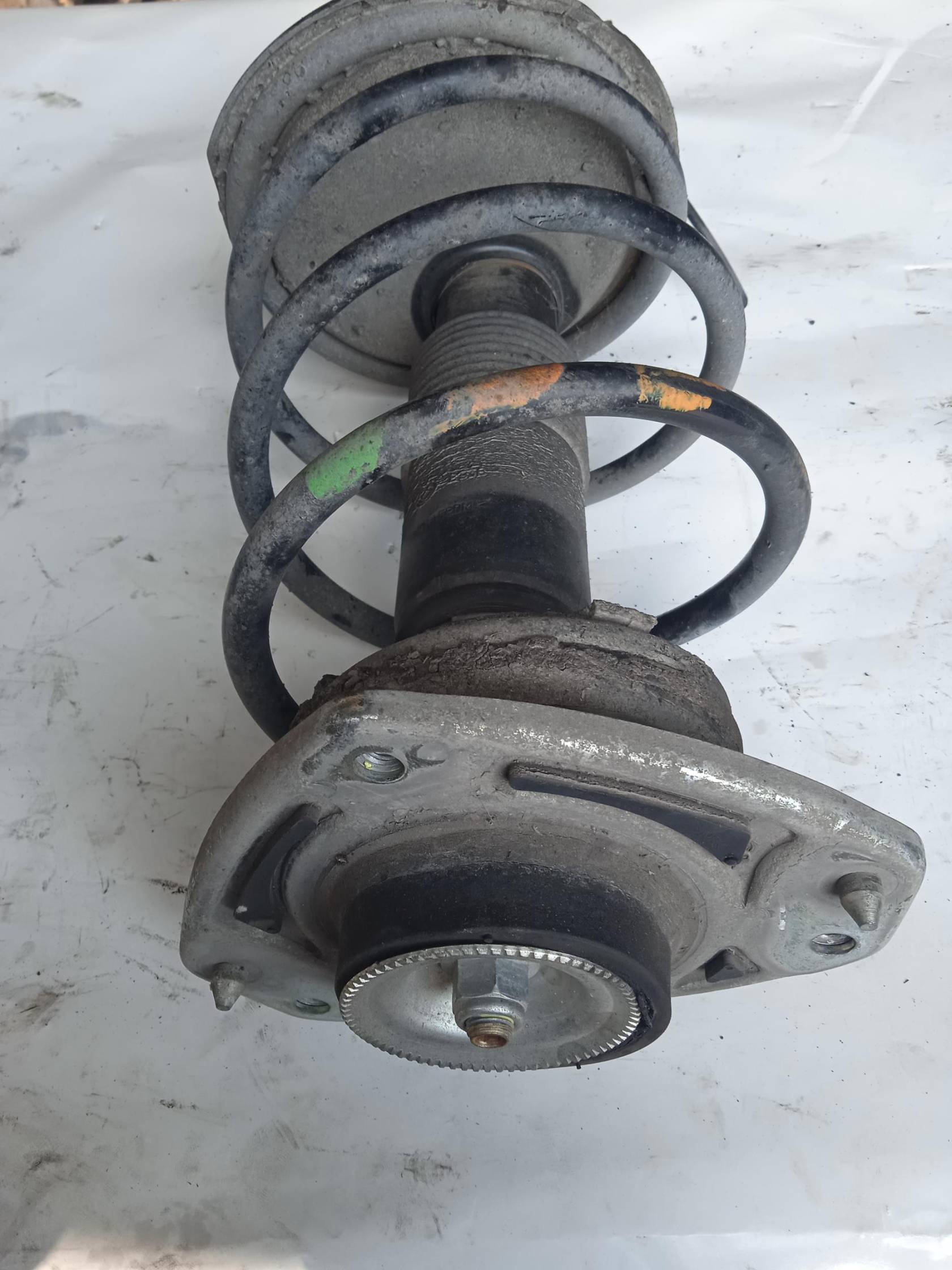 Ammortizzatore ant. dx.